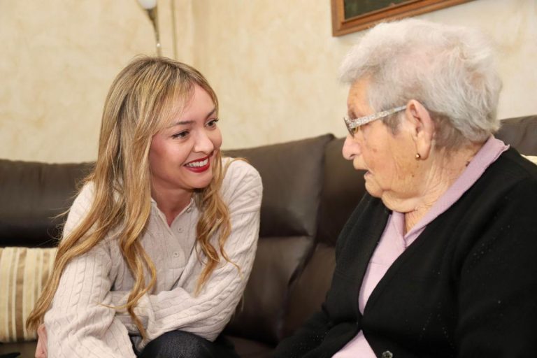 Fabiola García anuncia un aumento de 486.000 euros para o SAF en Vedra ata 2028