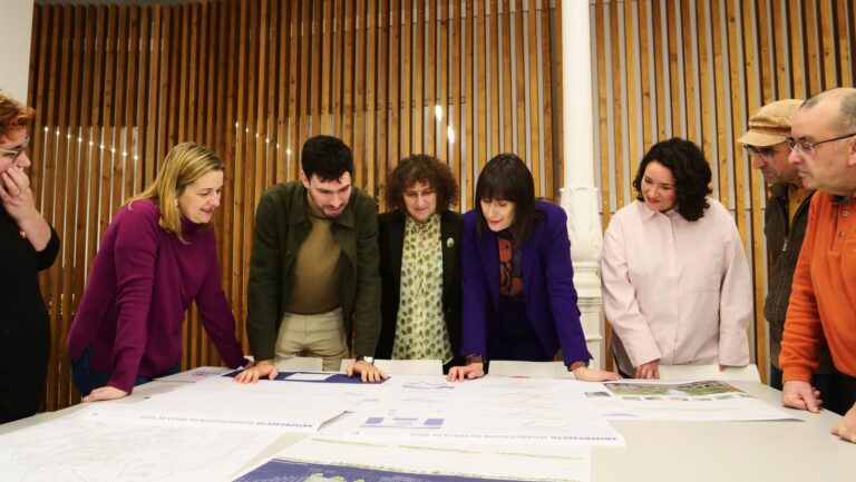 Ana Pontón reivindica a “valentía” do Goberno de Goretti Sanmartín para deseñar a Compostela do futuro