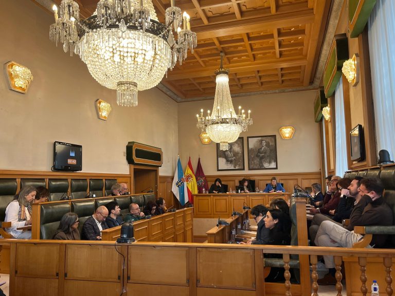 O Concello estuda limitar novos hoteis en edificios completos para frear a perda de vivenda no centro histórico