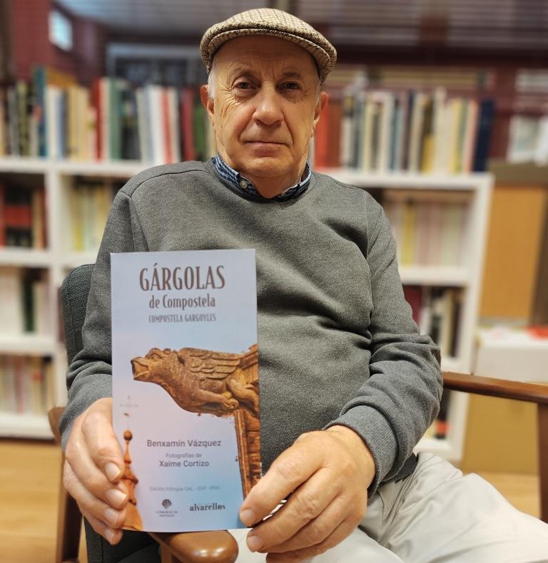 Sae á venda a segunda edición actualizada da guía ‘Gárgolas de Compostela’