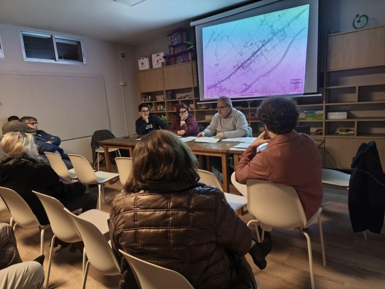 O Concello presenta a FERUSA investimentos de máis de 1,2 millóns no rural e inicia a ampliación da rede de abastecemento en Marantes