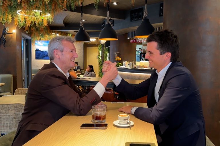 Rueda ve a Borja Verea como “un magnífico candidato” para Santiago, pero evita confirmalo