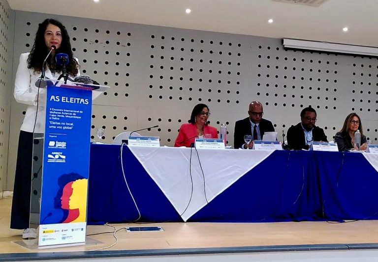 María Rozas participa en Cabo Verde na creación da Rede de Mulleres Autarcas Caboverdianas