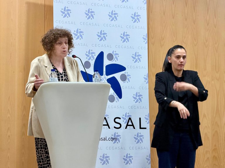 Goretti Sanmartín reivindica o papel do emprego como eixo de inclusión no congreso de Cegasal