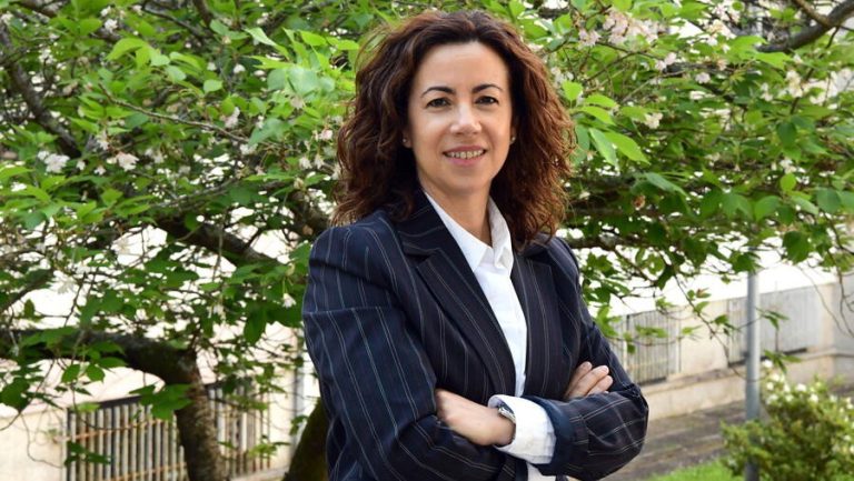 Raquel Sendón, nova decana da Facultade de Farmacia da USC