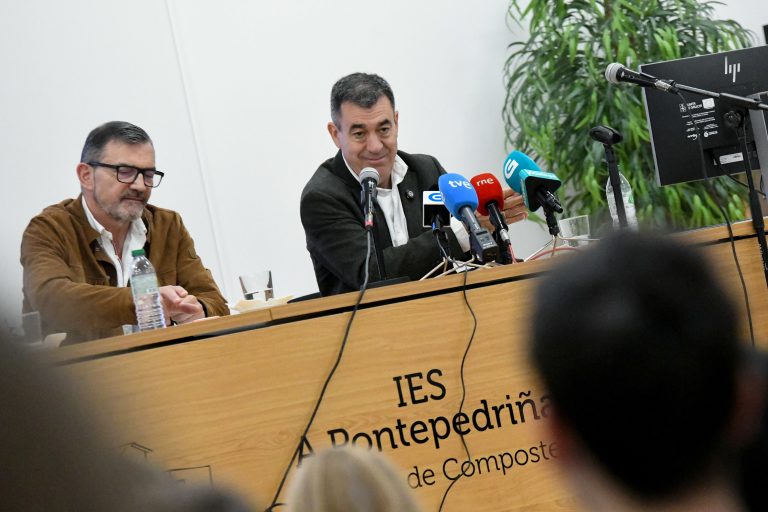Román Rodríguez cualifica de “mazazo” a perda dos Ramón e Cajal na USC e insta a negociar co Ministerio