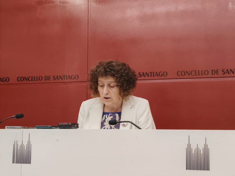 A alcaldesa de Santiago reclama á Xunta máis diálogo e apoio institucional á cidade