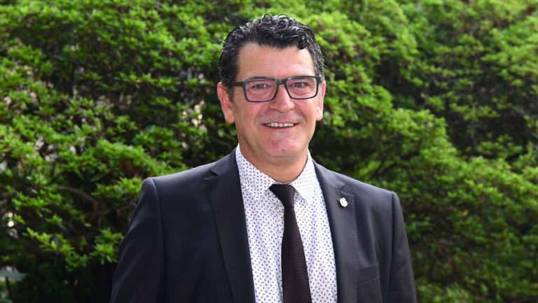 Jesús López Romalde é reelixido decano da Facultade de Bioloxía da USC con amplo apoio do profesorado