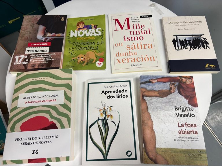 A Feira do Libro de Santiago abre a súa 45ª edición reivindicando a Begoña Caamaño e a lectura en galego