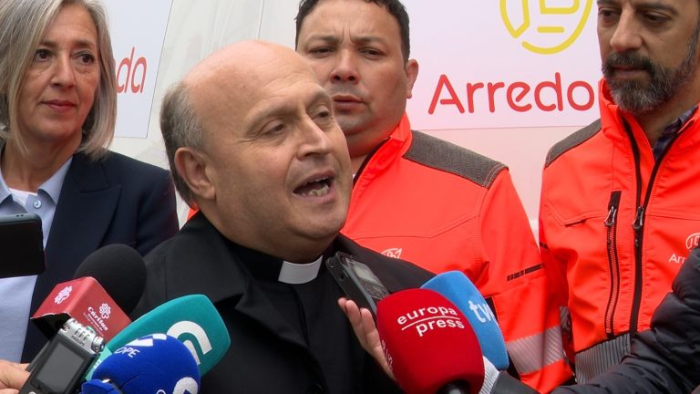 O arcebispo de Santiago defende a regularización extraordinaria de inmigrantes como unha cuestión de “dignidade”