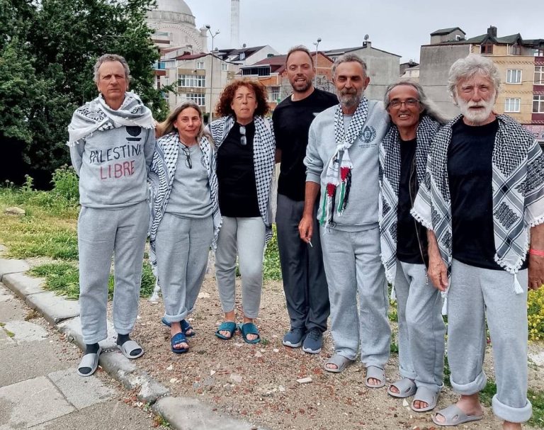 A delegación galega da flotilla cara Gaza regresará esta noite a Santiago tras ser retida e deportada por Israel