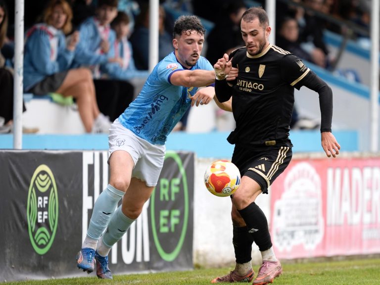 Un gol de Damián Noya dá a vitoria ao Compos en Viveiro pero non evita o playoff