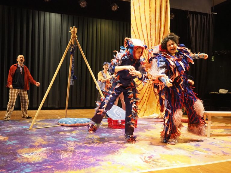 ‘Somos os monstros’ chega a Compostela cunha proposta teatral que aposta pola inclusión e a accesibilidade