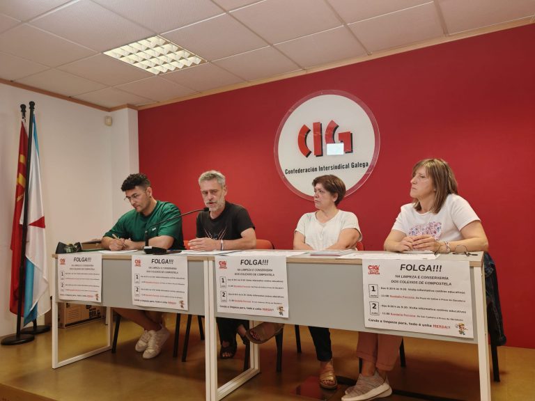 O persoal de limpeza e conserxería dos colexios públicos de Santiago anuncia folga e mobilizacións por desacordos coa aplicación das melloras laborais