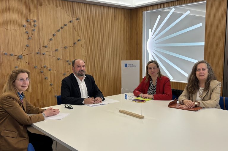O Concello reclama á Xunta avances concretos en conectividade aérea, Xacobeo e desestacionalización turística nunha primeira xuntanza de traballo