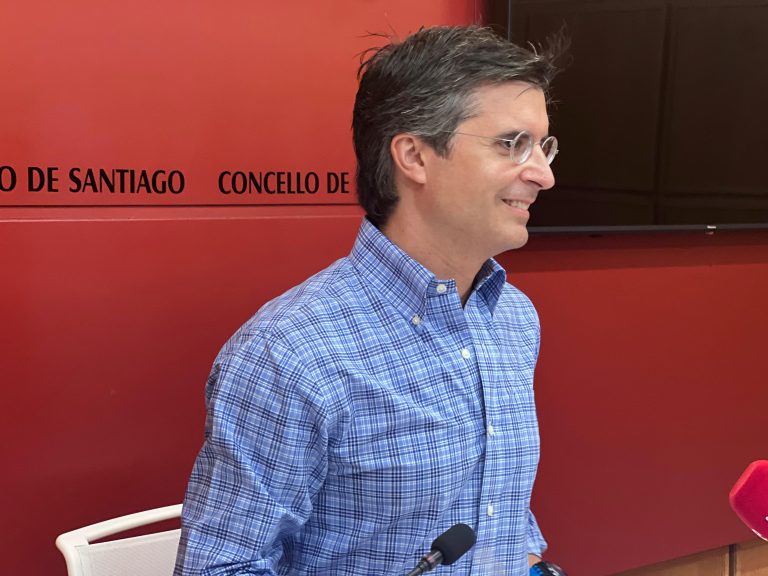 Borja Verea propón crear unha primeira rede de cociñas propias en tres colexios de Santiago