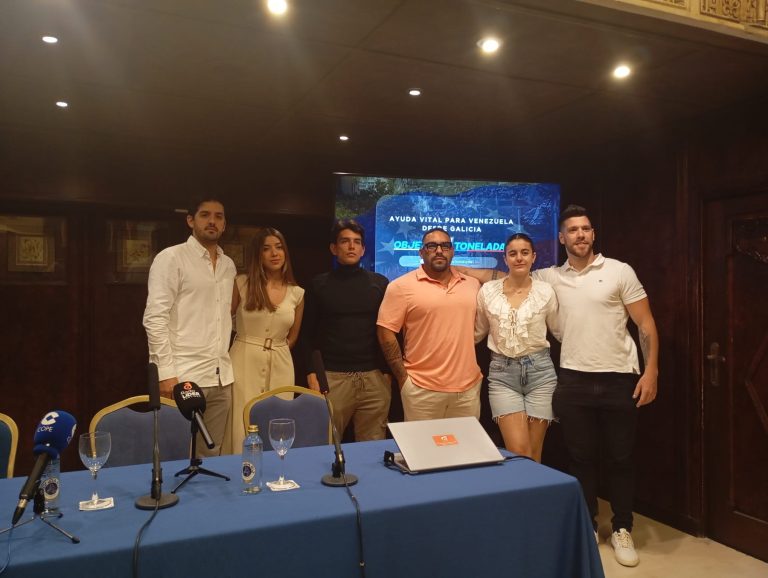 Venezolanos residentes en Santiago piden apoio institucional para enviar axuda a Venezuela