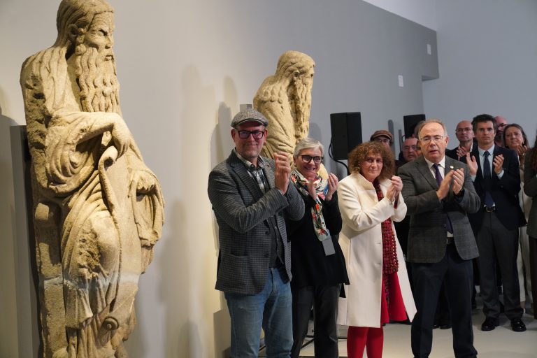 O destino definitivo das estatuas de Abraham e Isaac será o Museo do Pobo