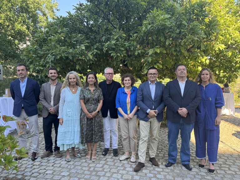 A alcaldesa destaca a Casa RIA como espazo de reflexión e encontro cultural no seu segundo aniversario