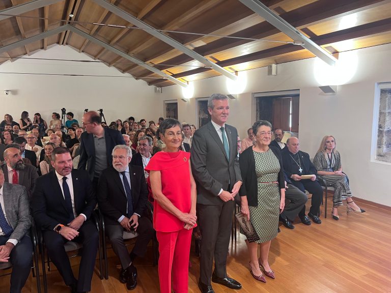 Dolores Vilavedra toma posesión como presidenta do Consello da Cultura Galega e marca como reto reforzar os dereitos culturais