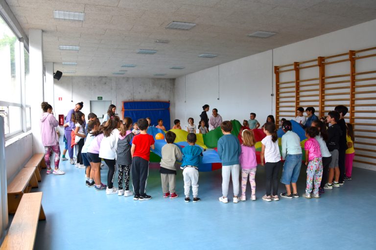 Ames reúne 191 nenos e nenas na primeira quincena de agosto da súa Escola de Verán