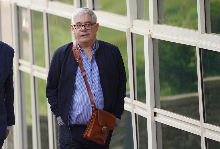 O maquinista do Alvia evita polo de agora o cárcere á espera da decisión sobre o indulto