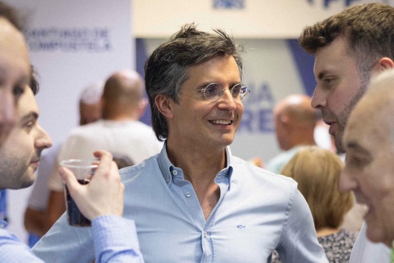 Borja Verea destaca as máis de 400 vivendas públicas da Xunta en Santiago e aposta por facilitar que os mozos poidan quedar na cidade