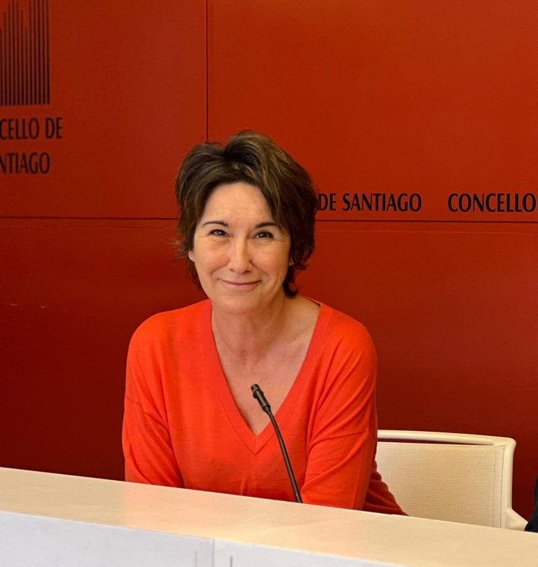 Marta Álvarez reclama ao Concello de Santiago medidas ante os incendios nun baixo de Romero Donallo