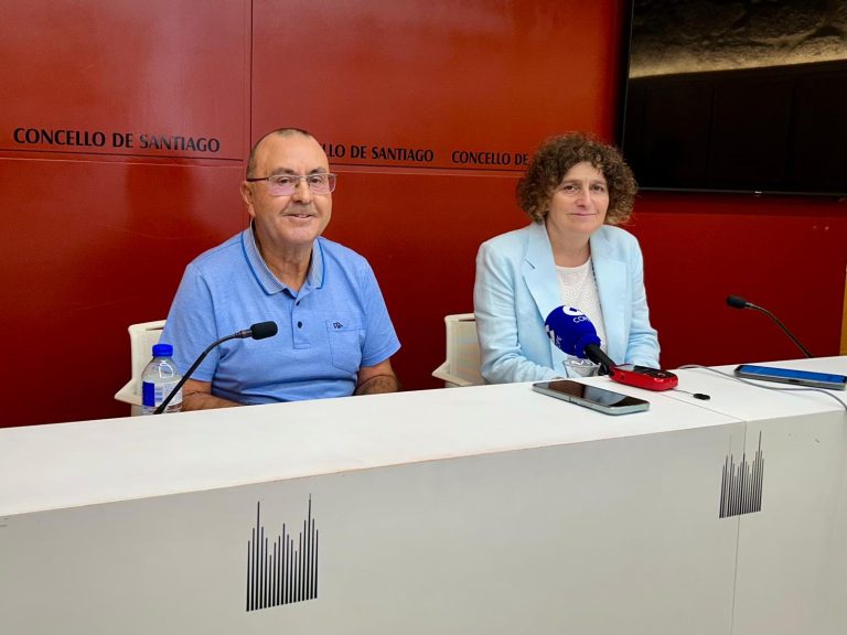 Manuel César renuncia como concelleiro de Santiago por motivos persoais e familiares e será substituído por Saleta Chao